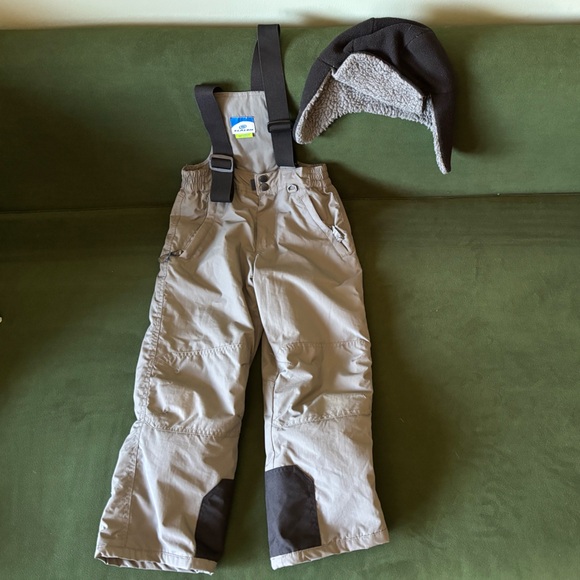 Grey Slalom Snow Pants with Hat - Picture 1 of 7